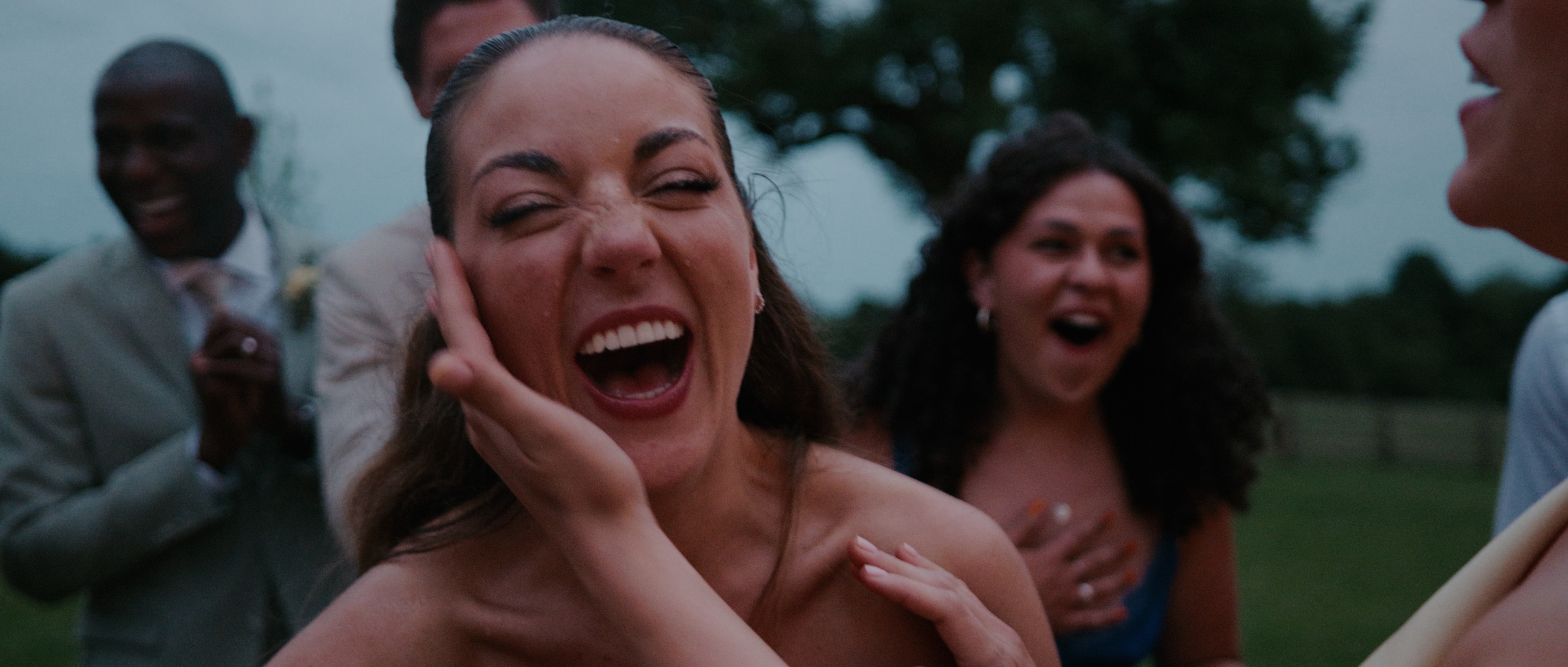 Outdoor wedding ceremony in the Cotswolds filmed by Alistair Kings